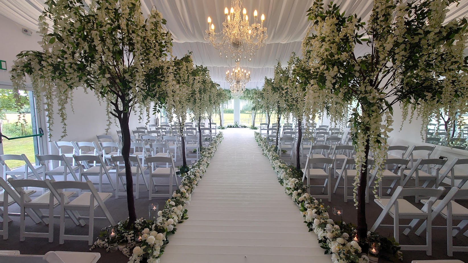 Henblas Country Park wedding venue - Woodyatt Warner North Wales wedding venue dressing