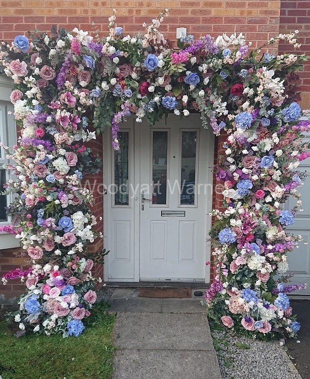 Luxury floral framed arch